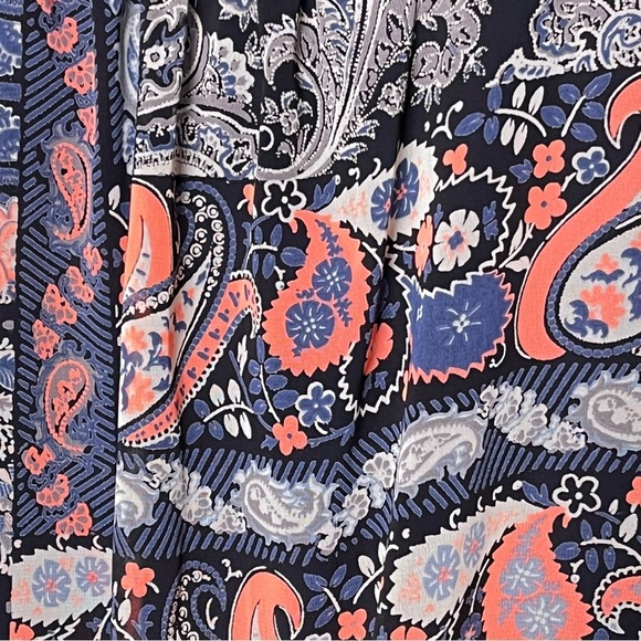 Honey Punch | Navy Blue Paisley Short Sleeve Pullover Blouse Top, Large - Picture 3 of 6